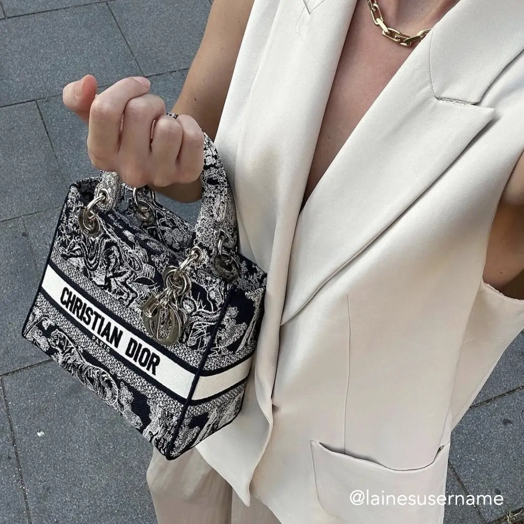 The Ultimate Handbag Capsule Wardrobe